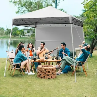 Pavilon 2 x 2 m Pop up skládací pavilon Výškově nastavitelný s boční stěnou a háčky na zem Voděodolný zahradní pavilon pro zahradní párty Bílá barva