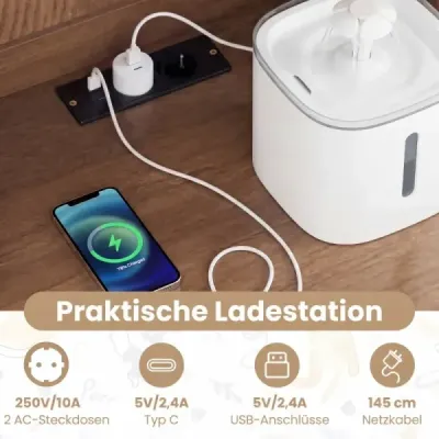 Skříňka na kočičí toaletu s nastavitelným LED světlem, policí, nabíjecí stanicí a zásuvkou. Povrchová úprava z přírodního dřeva.