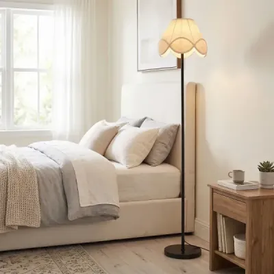 Stojací lampa s regulací jasu, 159 cm, s plynule nastavitelným jasem a látkovým stínidlem v černé barvě