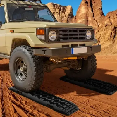Sand sheets off-road 2 kusy trakční pomocný žebřík pneumatik pro písek/bláto/sníh 107 x 31 x 7 cm černý