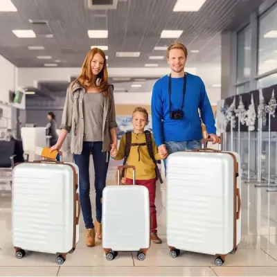 3dílná sada zavazadel s tvrdou skořepinou, TSA zámkem, teleskopickou hliníkovou rukojetí a 4 kolečky, bílá