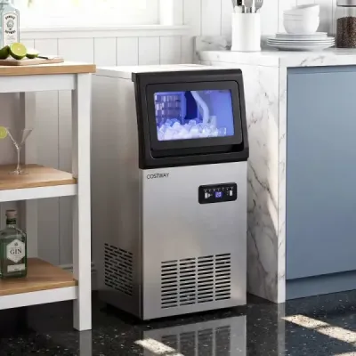 Komerční stroj na výrobu ledu s kapacitou 50 kg za 24 hodin a zásobníkem na led o kapacitě 11 kg
