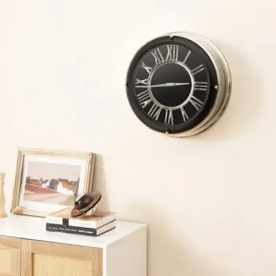 ? 45 cm Tiché nástěnné hodiny se stříbrným rámem a římským ciferníkem bez tíkání ? 45 cm