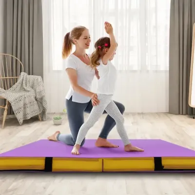 Skládací gymnastická žíněnka 122 x 122 x 10 cm tlustá dvojitá skládací gymnastická žíněnka s potahem z imitace kůže Fialová