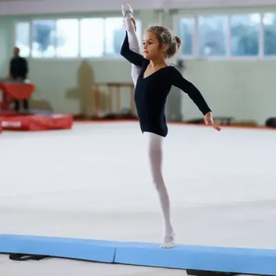 210 cm gymnastická kladina skládací gymnastická kladina protiskluzová kladina do 73 kg modrá