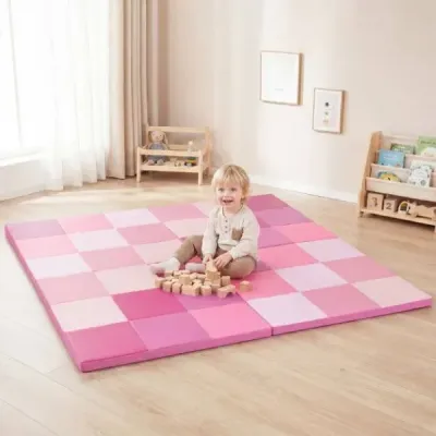 Dvoudílná skládací dětská lezecká podložka s lezeckým úchytem a koženkovou podložkou a pěnou, růžová