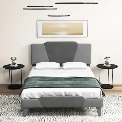 Čalouněná postel na platformě ve velikosti dvoulůžka Sametový rám postele s čelem Rám postele z masivních dřevěných lamel 140 x 200 cm Šedá barva