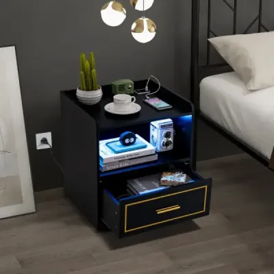 Noční stolek s USB portem LED světla a nabíjecí stanicí Type-C Noční skříňka s pohybovým senzorem Černá