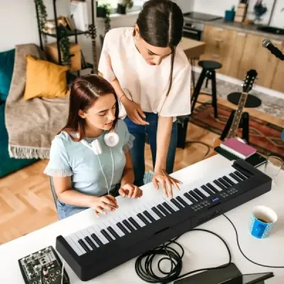 61klávesová skládací klávesová klávesnice plnohodnotná elektronická klávesová klávesnice s funkcí MIDI a Split černá
