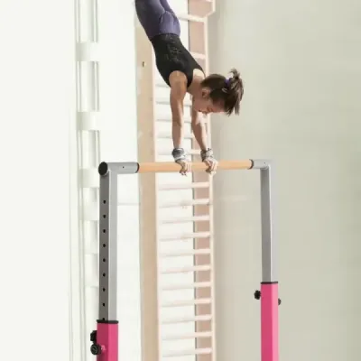 Gymnastické tyče hrazdy gymnastické tyče s nastavitelnou šířkou 250 x 132 x 140 cm růžová