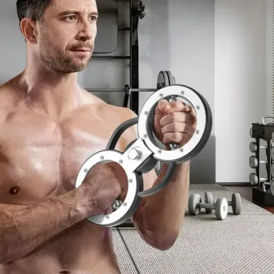 5,35 kg těžký spalovací stroj na ruce s nastavitelným odporem a 360° rotací