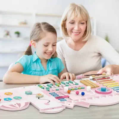 Aktivní stěna pro batolata 11v1 Montessori dřevěná nástěnná hračka pro vzdělávání a raný vývoj dětí růžová