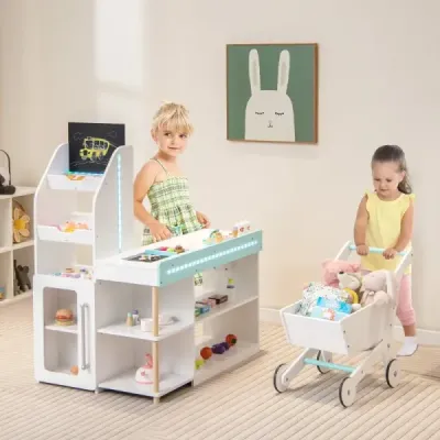 Dřevěná hrací souprava supermarketu s pokladnou a nákupním vozíkem a hrou pro nákup potravin na tabuli