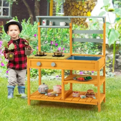 Proměňte čas hry v kulinářské dobrodružství s naší Mud Kitchen! Tato bahenní kuchyňka je vyrobena z kvalitního smrkového dřeva a