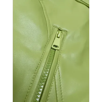 Dámská krátká koženková bunda s asymetrickým zipem MODA8130 pistáciová