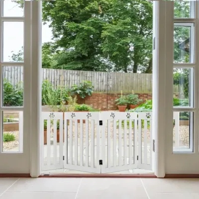 Zábrana Dog Guard Dřevěná sklápěcí schodišťová vrata vysoká 60 cm bílá