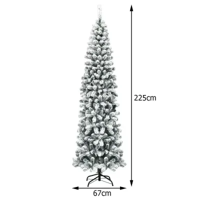 Umělý zasněžený vánoční stromek se 461 větvemi o rozměrech 225 cm