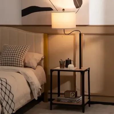 Moderní odkládací stolek se stolní lampou a otočnou noční lampou o 360° 49 x 34 x 144 cm