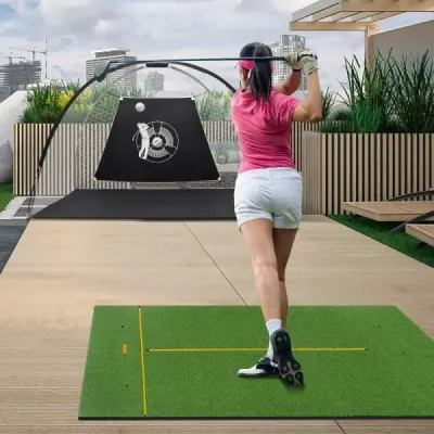 Golfová odpalovací podložka 2 gumová odpaliště a 2 zarovnávací tyče a 6 pozic pro odpaliště 152 x 117 cm tloušťka 32 mm